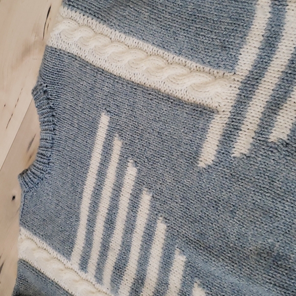 Handknit Crewneck Sweater Alternating Pattern Nautical Blue Chunky Knit - Picture 13 of 15